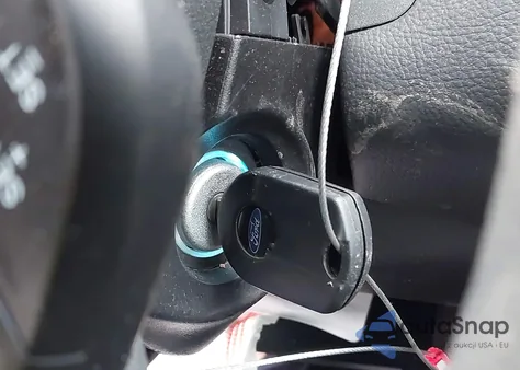 2016 Ford Focus Se z USA, uszkodzony, nr VIN 1FADP3F23GL211490